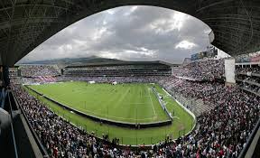 Liga Deportiva Universitaria, Estadio Casa Blanca