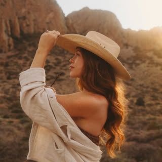 Anna Leigh Wilson