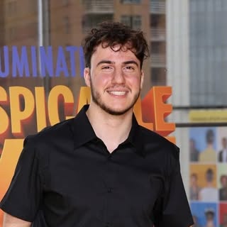 Devin: Movie Content Creator, Host, Interviewer ๐ฟ