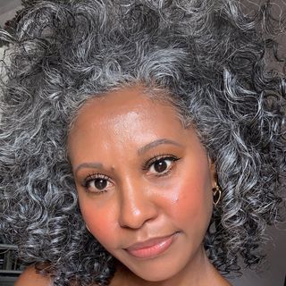 Tennille Jenkins • Over 40 Beauty